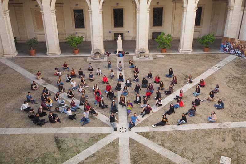 Roma, 100 ragazzi cantano i “Queen” 