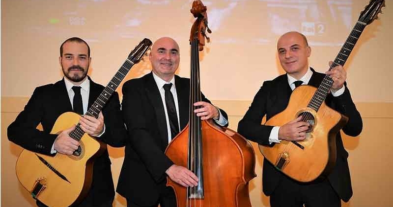 Alexanderplatz Jazz Club “Gypsy Jazz Trio”,