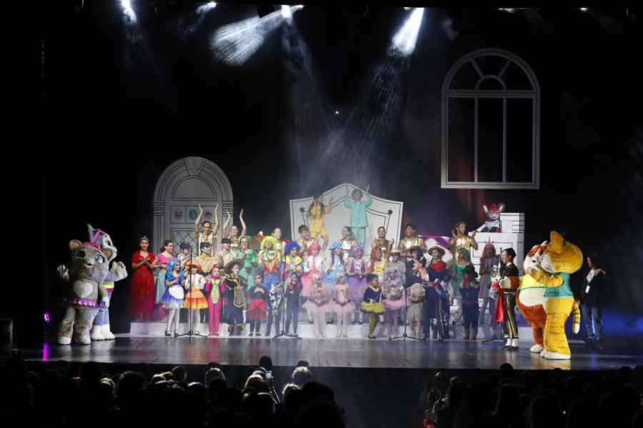 Teatro Europa Aprilia “Zecchino d’Oro Show”.