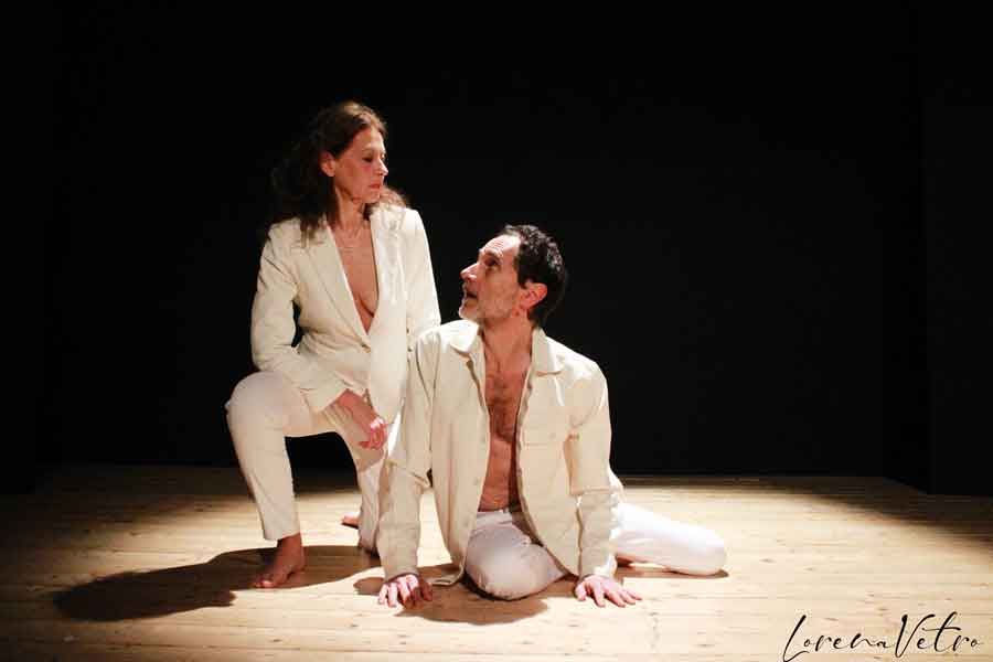 Teatrsophia “Piedi nudi e parole crude”,