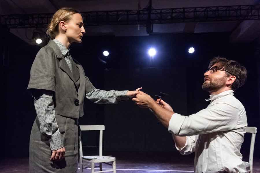 Fortezza Est in scena “Contratto”,